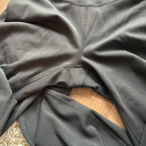 Lululemon Wunder Under Leggings - Picture 5 of 5